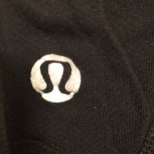 lululemon athletica Pants - Lululemon black crop legging, sz 6, 71699 lululemon athletica Pants - Lululemon black crop legging, sz 6, 71699